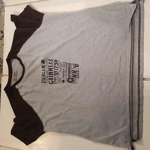 Guinness Tee Shirt - Picture 2 of 3